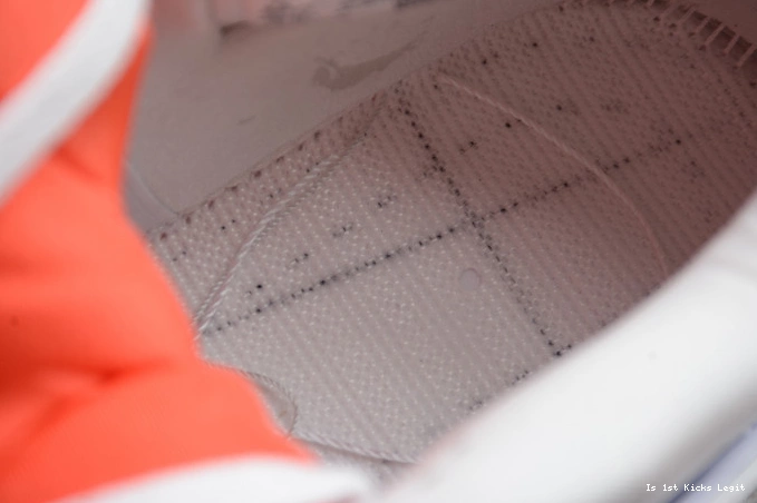Team OrangeCT8527-118 4 Air Jordan 0521